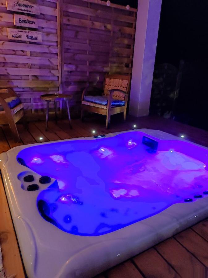 Magnifique Cottage Haut De Gamme Avec Jacuzzi L'Attrape Reve Les Plantiers Екстериор снимка